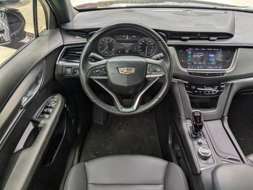 2021 Cadillac XT6 Luxury FWD