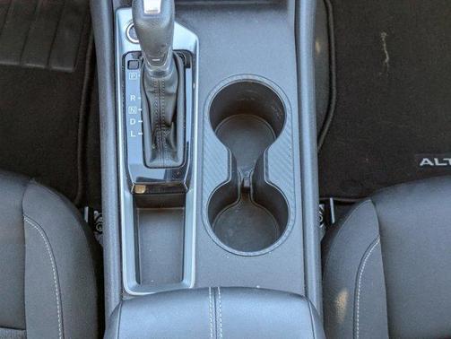 2022 Nissan Altima 2.5 S