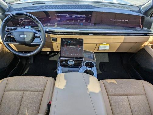 2025 Cadillac Escalade IQ Luxury 2