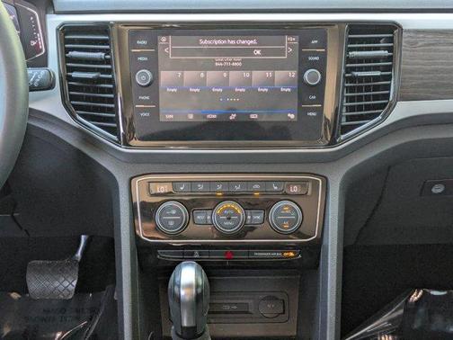 2023 Volkswagen Atlas 3.6L SE w/Technology