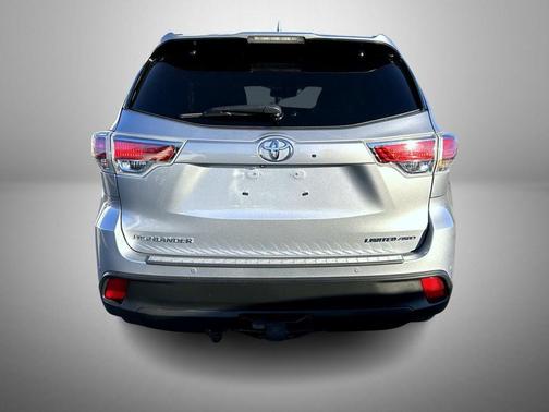 2016 Toyota Highlander Limited Platinum