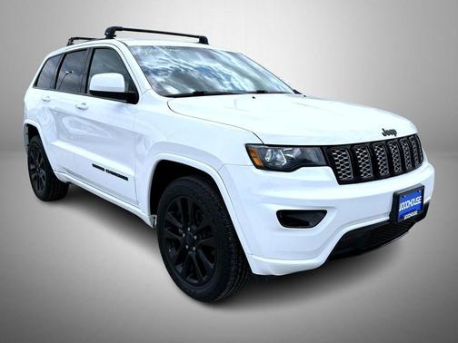 Bright White Clearcoat 2019 Jeep Grand Cherokee Altitude