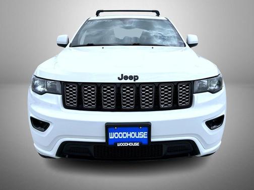 Bright White Clearcoat 2019 Jeep Grand Cherokee Altitude