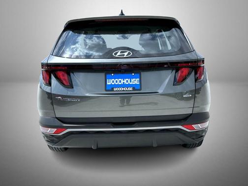 Amazon Gray 2023 Hyundai TUCSON SE