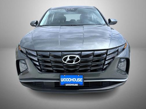 Amazon Gray 2023 Hyundai TUCSON SE