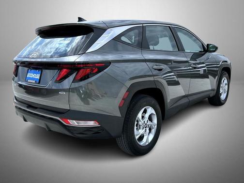 Amazon Gray 2023 Hyundai TUCSON SE
