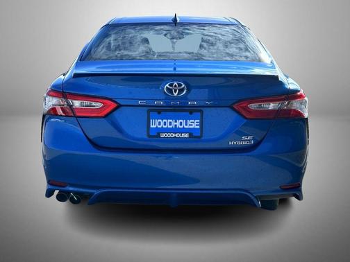 2019 Toyota Camry Hybrid SE