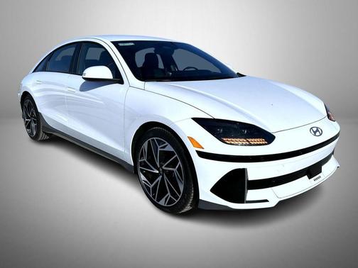 2025 Hyundai IONIQ 6 SEL