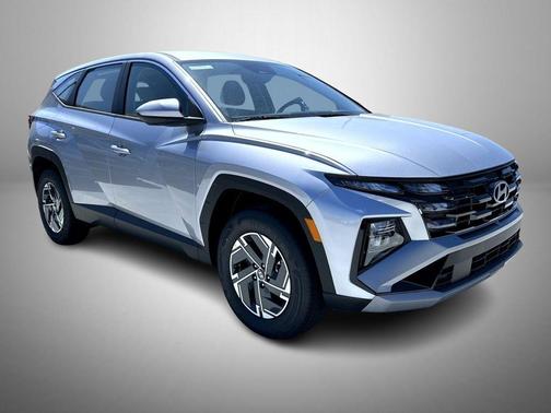 Shimmering Silver 2026 Hyundai TUCSON Hybrid Blue SE