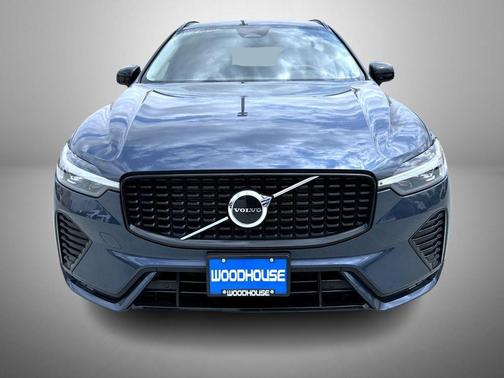 Denim Blue Metallic 2024 Volvo XC60 B5 Core