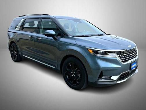 2023 Kia Carnival SX
