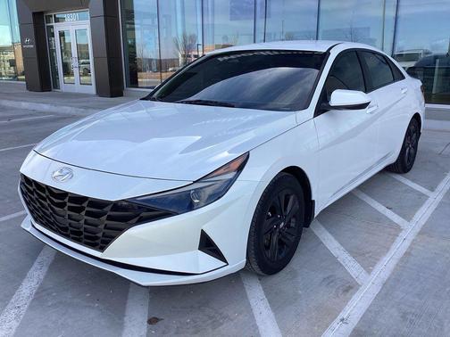 Quartz White 2023 Hyundai ELANTRA SEL