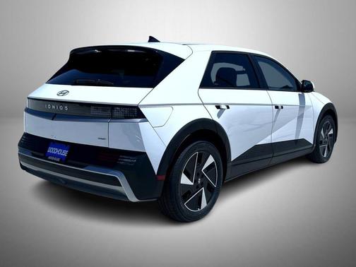2025 Hyundai IONIQ 5 SE