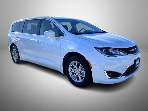 2020 Chrysler Pacifica Touring