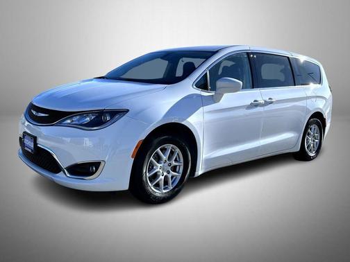 2020 Chrysler Pacifica Touring