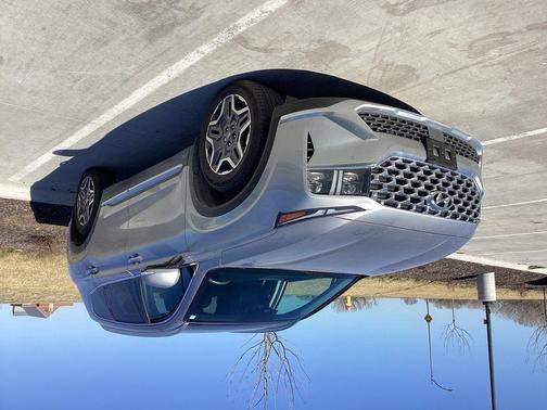 Shimmering Silver Pearl 2022 Hyundai SANTA FE Limited