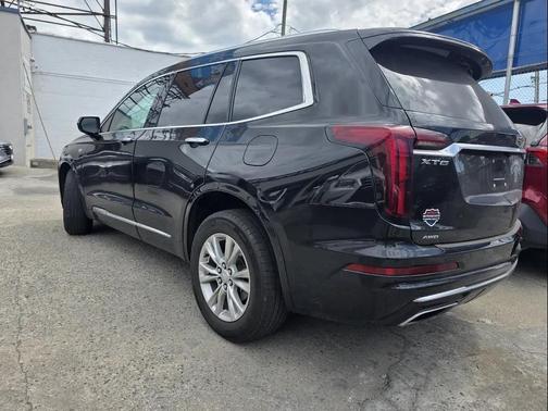 2023 Cadillac XT6 Luxury AWD