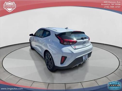 2020 Hyundai Veloster 2