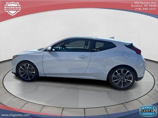 2020 Hyundai Veloster 2
