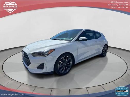 2020 Hyundai Veloster 2