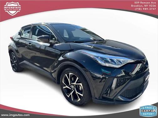 2022 Toyota C-HR XLE