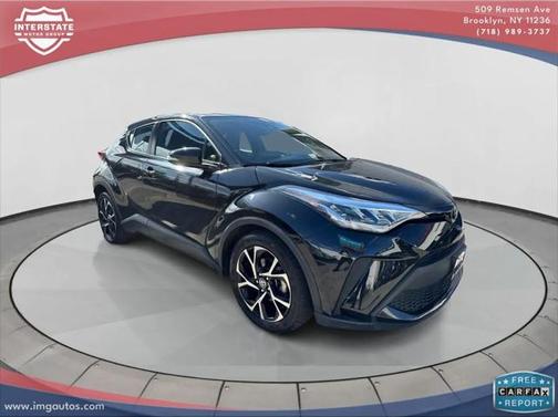 2022 Toyota C-HR XLE