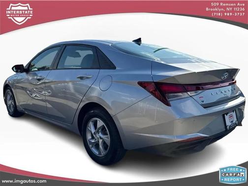2021 Hyundai ELANTRA SE
