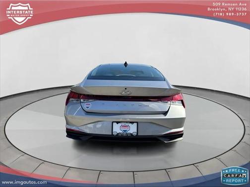 2021 Hyundai ELANTRA SE