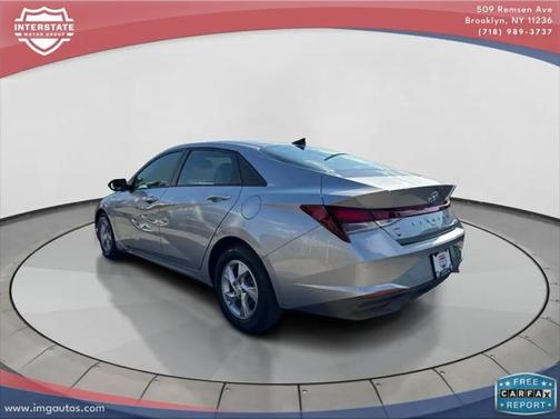 2021 Hyundai ELANTRA SE