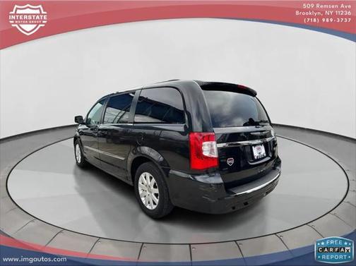 2013 Chrysler Town & Country Touring