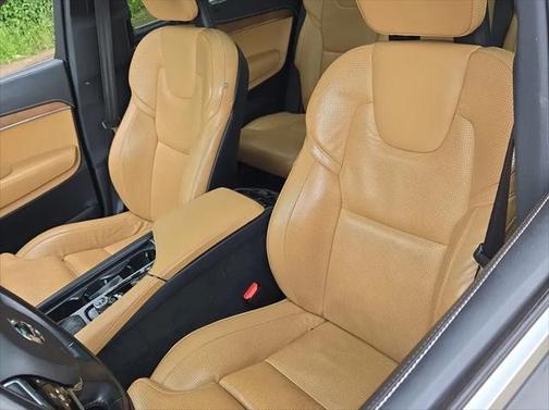 2016 Volvo XC90 T6 First Edition