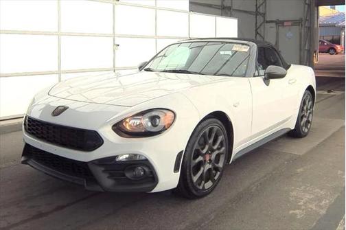2017 FIAT 124 Spider Base