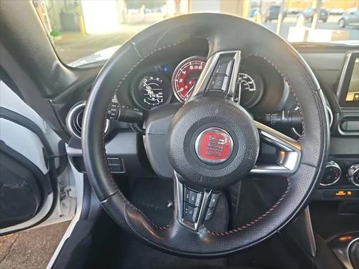 2017 FIAT 124 Spider Base