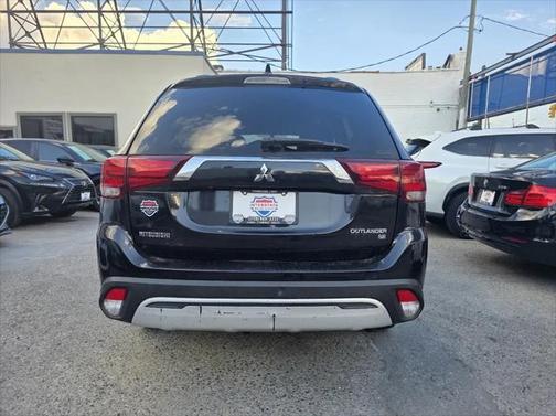2019 Mitsubishi Outlander SE