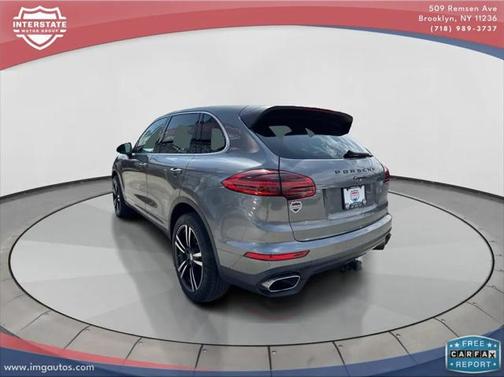 2016 Porsche Cayenne Base