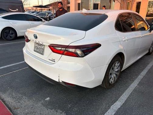 2021 Toyota Camry Hybrid LE