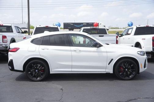 Alpine White 2022 BMW X4 M40i