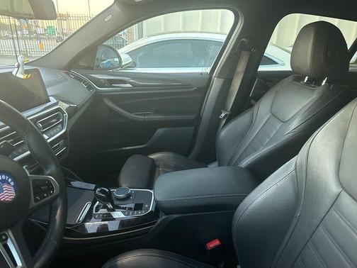 Alpine White 2022 BMW X4 M40i