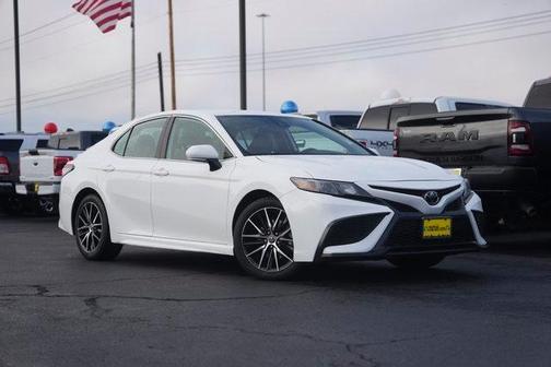 2023 Toyota Camry SE