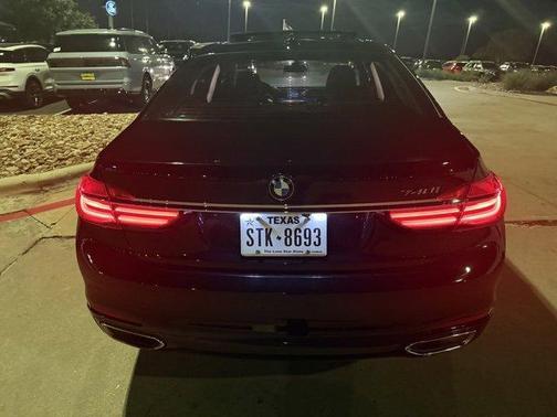 2016 BMW 740 i