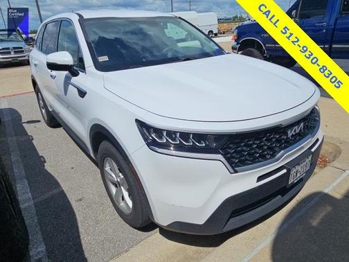 2022 Kia Sorento LX