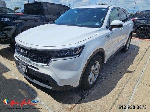 2022 Kia Sorento LX