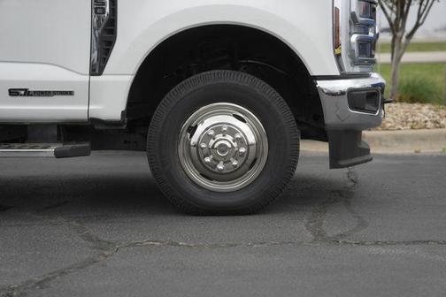 2024 Ford F-350 Lariat Super Duty