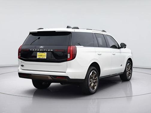 White Metallic 2025 Ford Expedition King Ranch