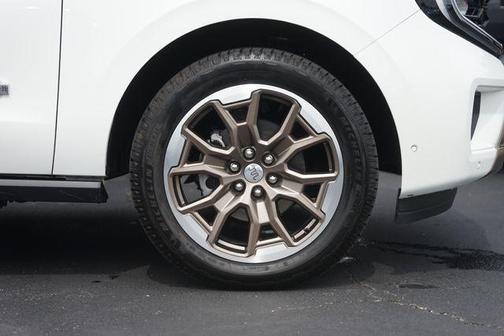 White Metallic 2025 Ford Expedition King Ranch