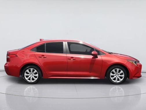Barcelona Red Metallic 2021 Toyota Corolla LE