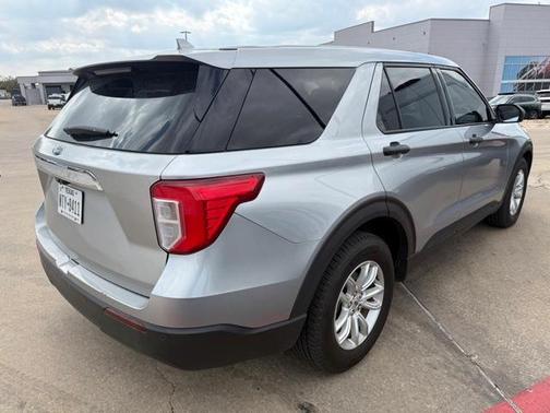 2020 Ford Explorer Base