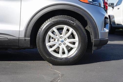 2020 Ford Explorer Base