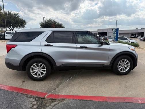 2020 Ford Explorer Base