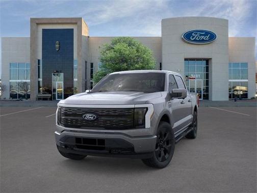 2025 Ford F-150 Lightning Platinum